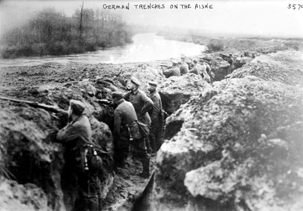 German_trenches_on_the_aisne